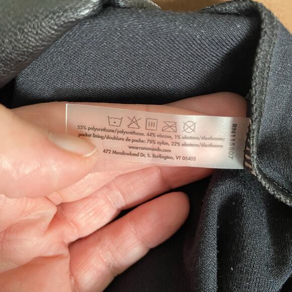 Commando Sz M Revolve Faux Leather Jogger Stretch Waist Pockets Edgy Rockabilly - Picture 10 of 12